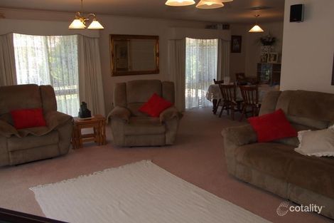 24 Somerville Cres, Somerville, VIC 3912