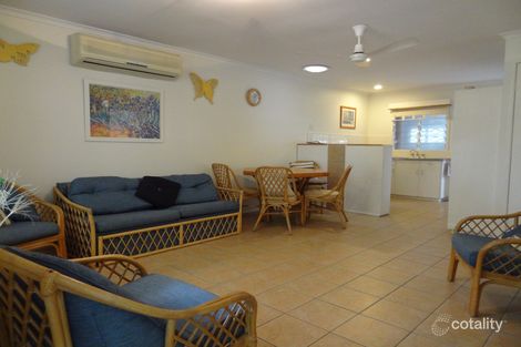 Property photo of 9/26 Bourke Street Blacks Beach QLD 4740