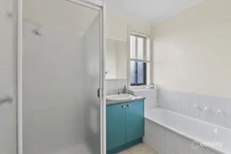 Property photo of 14 Wanderer Court Berwick VIC 3806