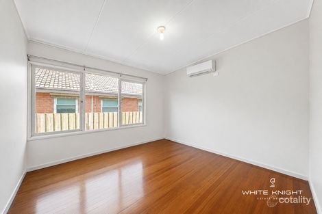 Property photo of 3 Runcorn Crescent Deer Park VIC 3023