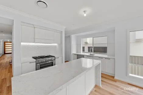 44 Leyte Ave, Palm Beach, QLD 4221
