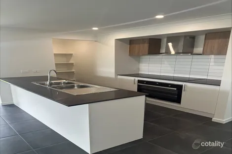 Property photo of 12 Eastminster Street Eli Waters QLD 4655