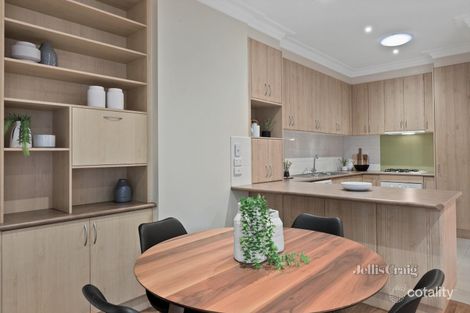 Property photo of 2/149 Surrey Road Blackburn VIC 3130