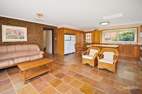 Property photo of 4 Aston Heath Glen Waverley VIC 3150