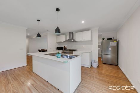 Property photo of 50 Aylesbury Boulevard Doreen VIC 3754