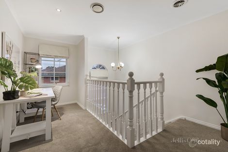 Property photo of 8/736-738 Warrigal Road Malvern East VIC 3145