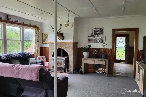 Property photo of 50 The Avenue Ellendale TAS 7140