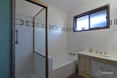 Property photo of 27 Edzill Street Wilsonton Heights QLD 4350