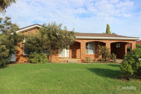 10 Skidmore St, Temora, NSW 2666