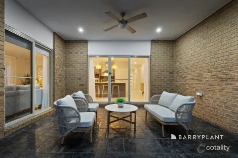 Property photo of 4 Lagoon Row Officer VIC 3809