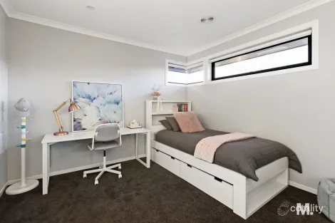Property photo of 13 Harmony Road Ascot Vale VIC 3032