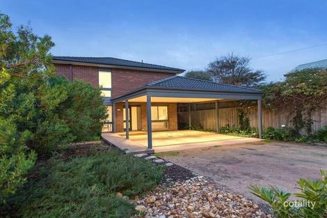 17 King Georges Ave, Mornington, VIC 3931