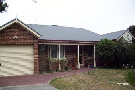 Property photo of 1 Jumbuck Court Berwick VIC 3806