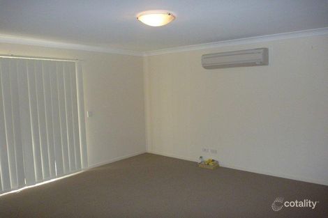 Property photo of 14 Harcourt Parade Macquarie Hills NSW 2285