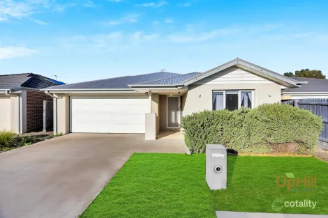 13 Newcastle Dr, Officer, VIC 3809