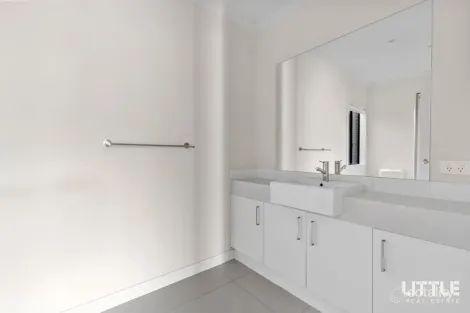 Property photo of 49 Marble Drive Cobblebank VIC 3338