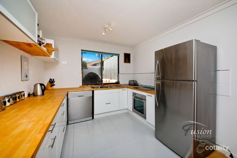 Property photo of 11/16 Dover Road Scarborough WA 6019