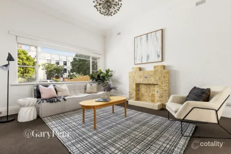 Property photo of 375 Glen Eira Road Caulfield North VIC 3161