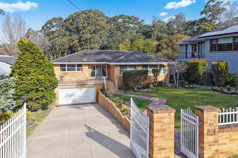 27 Rose Pde, Mount Pleasant, NSW 2519