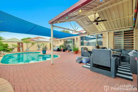 10 Hollyoak Pl, Thornlie, WA 6108