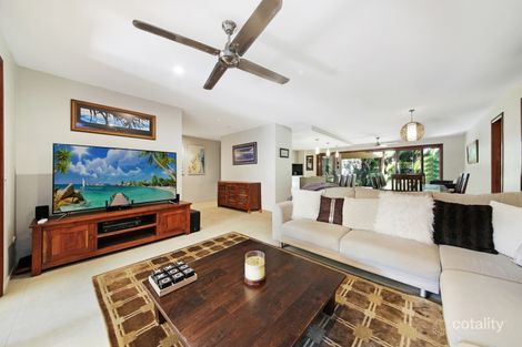 Property photo of 6 Seabeach Avenue Mermaid Beach QLD 4218