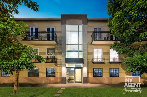 2/104 Coventry St, Southbank, VIC 3006