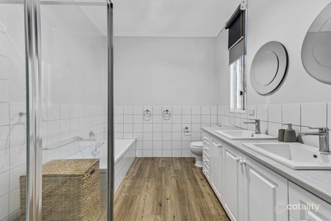 Property photo of 52 Deas Street Benalla VIC 3672