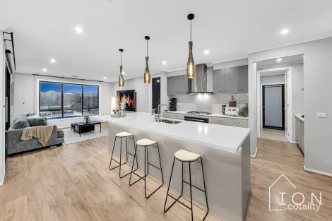 Property photo of 60 Delegate Circuit Lyndhurst VIC 3975