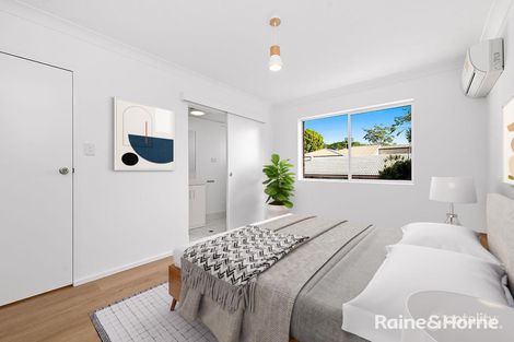 Property photo of 16 Swain Street Holland Park West QLD 4121