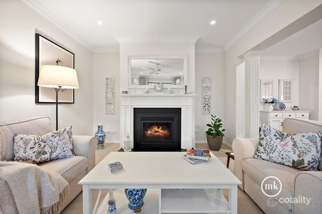 Property photo of 9 Woningary Crescent Doreen VIC 3754