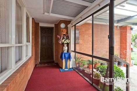 Property photo of 52 Putt Grove Keysborough VIC 3173
