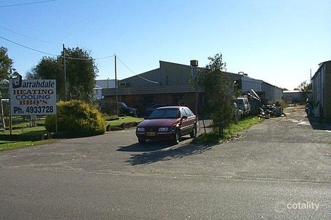 17b Malcolm Rd, Maddington, WA 6109