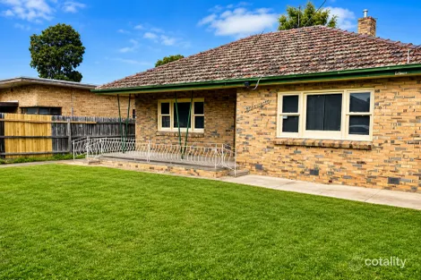 33 Victoria Cres, St Albans, VIC 3021