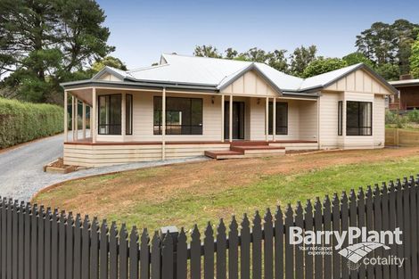 Property photo of 3 Stringybark Road Cockatoo VIC 3781