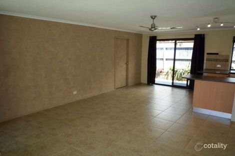 Property photo of 2/4 Ruth Anne Close Labrador QLD 4215