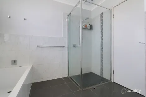 Property photo of 19 Lawrence Street Wodonga VIC 3690