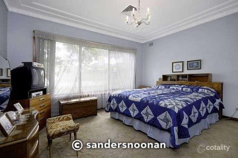 10 Broadarrow Rd, Beverly Hills, NSW 2209