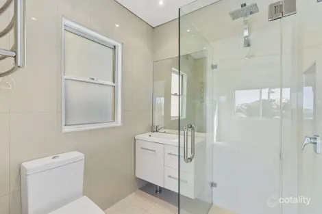 Property photo of 33 South Street Killarney Vale NSW 2261