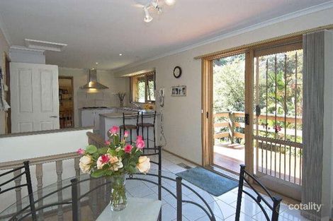 Property photo of 12 Cudgee Court Research VIC 3095