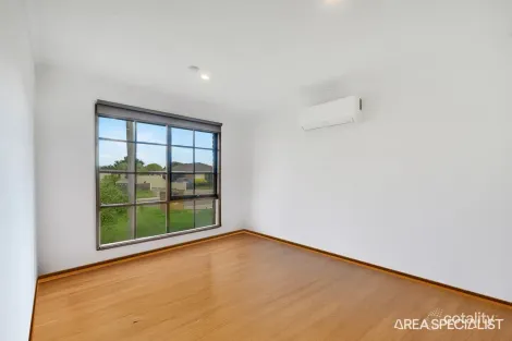 Property photo of 13 Julier Crescent Hoppers Crossing VIC 3029