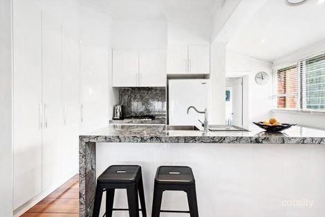 Property photo of 156 The Boulevard Ivanhoe East VIC 3079