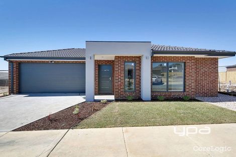 Property photo of 15 Barkers Crescent Mickleham VIC 3064