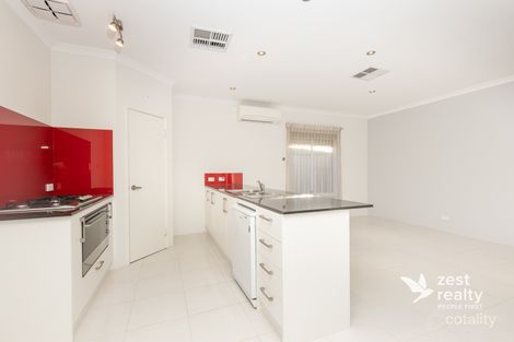 Property photo of 8 Galahad Lane Baldivis WA 6171