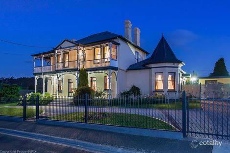 7 Woodlands Ave, New Town, TAS 7008