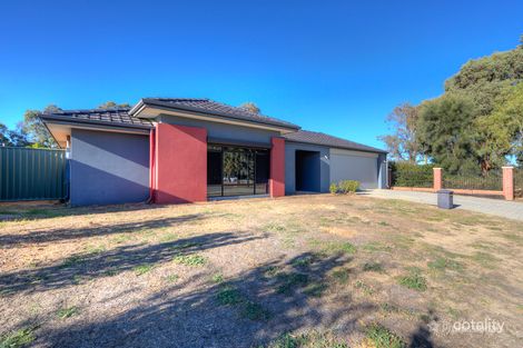Property photo of 17 Karlak Circuit Forrestfield WA 6058