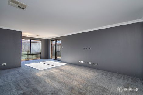 Property photo of 17 Karlak Circuit Forrestfield WA 6058