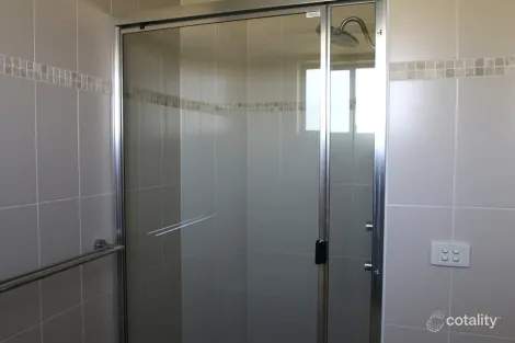 Property photo of 4 Vidler Place Blayney NSW 2799