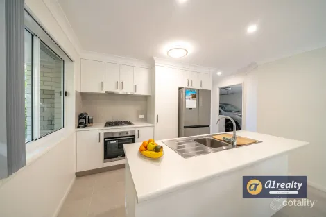 Property photo of 22 Lorikeet Avenue Woodgate QLD 4660