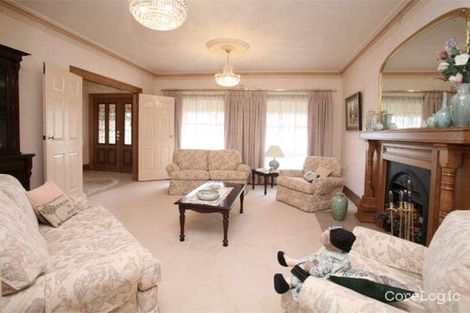 Property photo of 34 Candlebark Quadrant Rowville VIC 3178