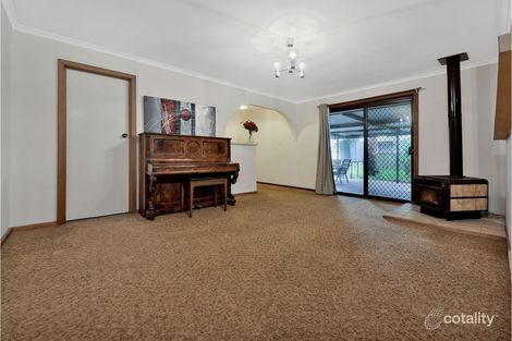 Property photo of 17 Rubin Crescent Happy Valley SA 5159